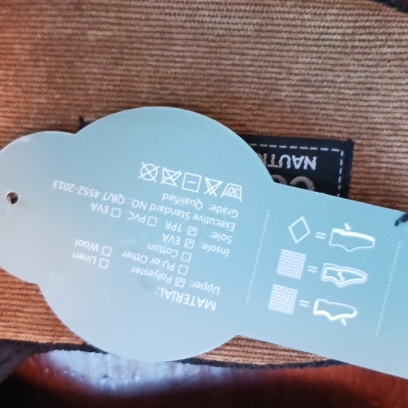 Corifei soft Velcro sandals  Size 9.5 mens or Euro 43 men’s in box 31 - Picture 3 of 6